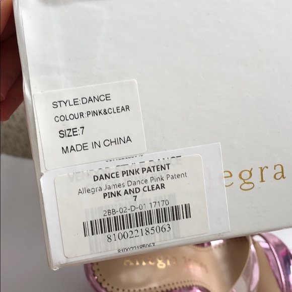 Shoes - Picture 4 of 4